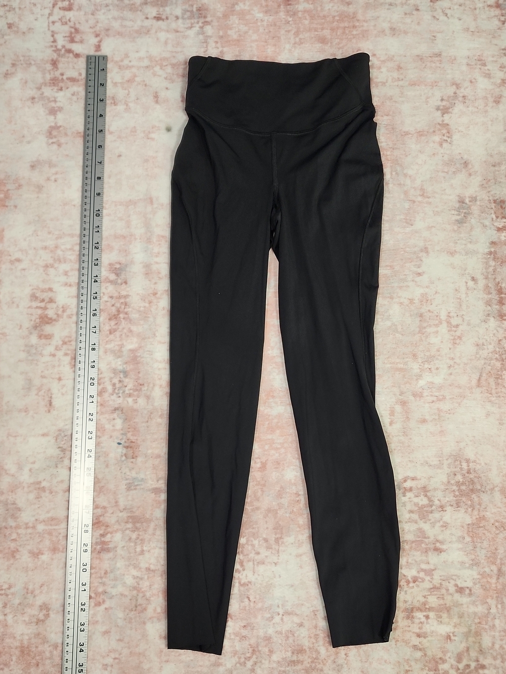 Lululemon Base Pace High Rise Tight 25" Black Nulux Running Leggings Size 4